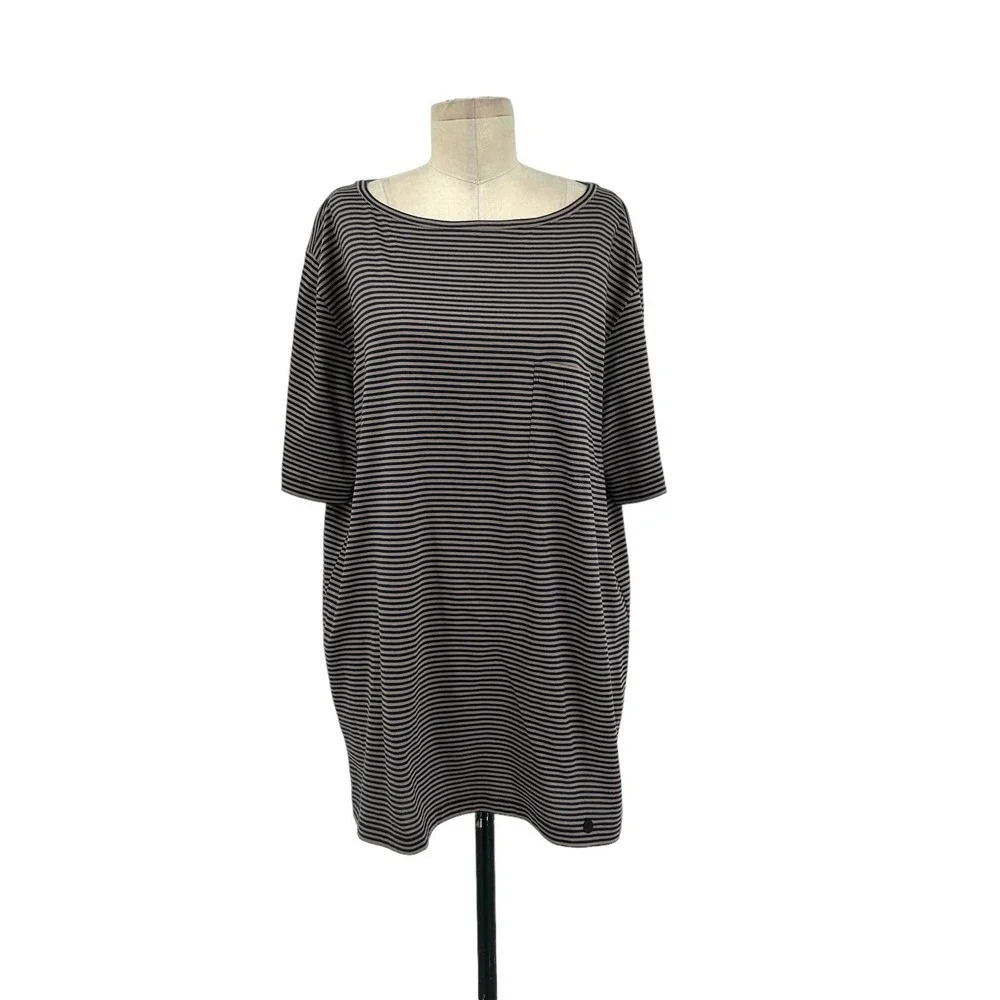 Hanro Men's Rounded‎ Neckline Stripe Pocket Short Sleeve Tee Size Large